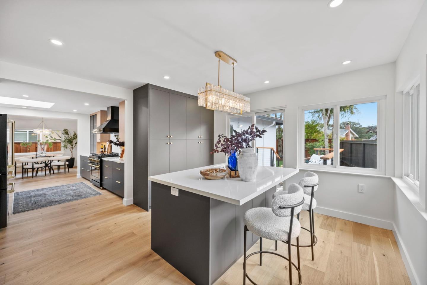 Detail Gallery Image 14 of 30 For 2555 Crestmoor Dr, San Bruno,  CA 94066 - 3 Beds | 2 Baths