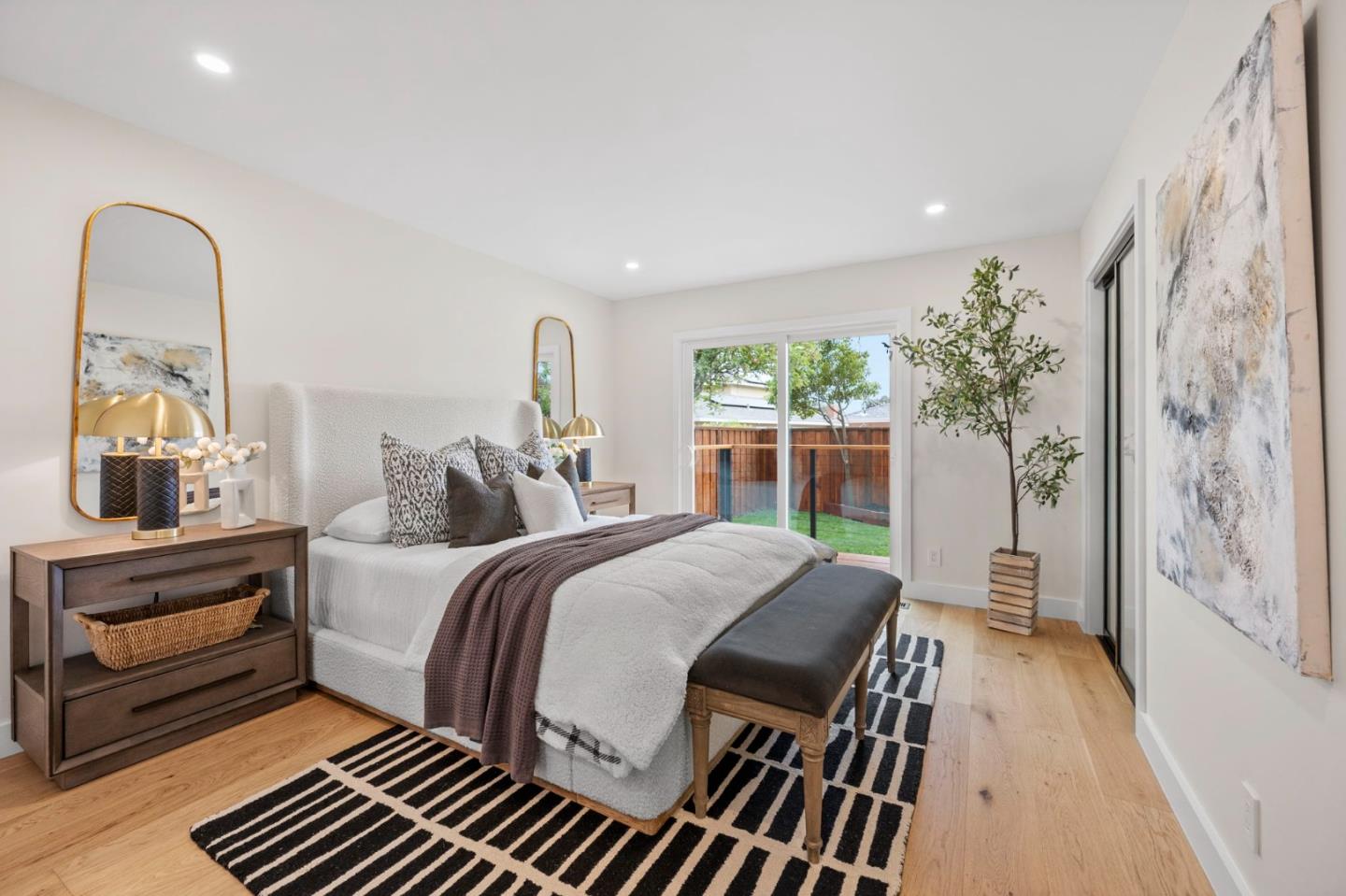 Detail Gallery Image 16 of 30 For 2555 Crestmoor Dr, San Bruno,  CA 94066 - 3 Beds | 2 Baths