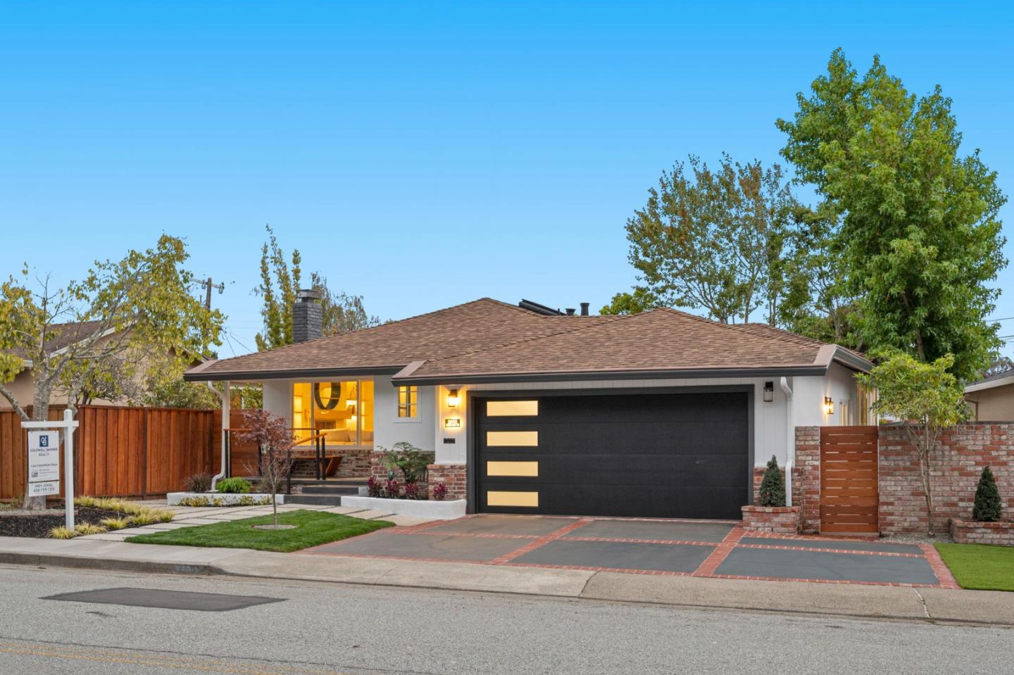 Detail Gallery Image 2 of 30 For 2555 Crestmoor Dr, San Bruno,  CA 94066 - 3 Beds | 2 Baths