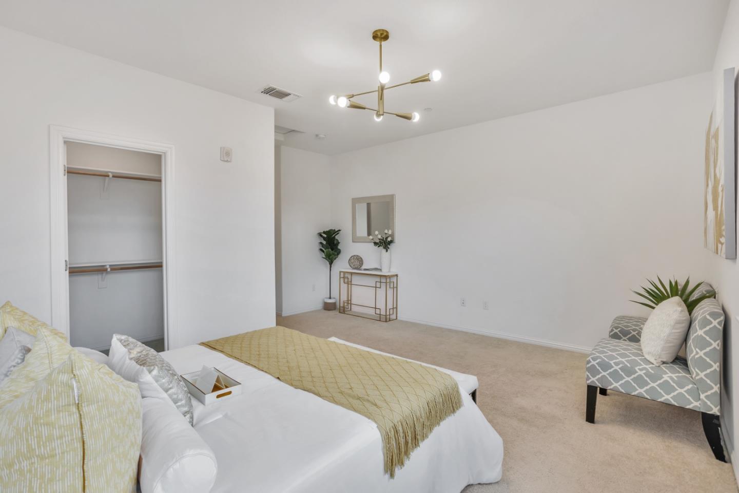 Detail Gallery Image 20 of 33 For 1945 Galileo Ln, San Jose,  CA 95133 - 3 Beds | 3/1 Baths