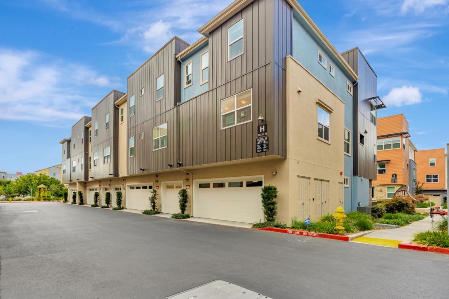 Detail Gallery Image 25 of 33 For 1945 Galileo Ln, San Jose,  CA 95133 - 3 Beds | 3/1 Baths