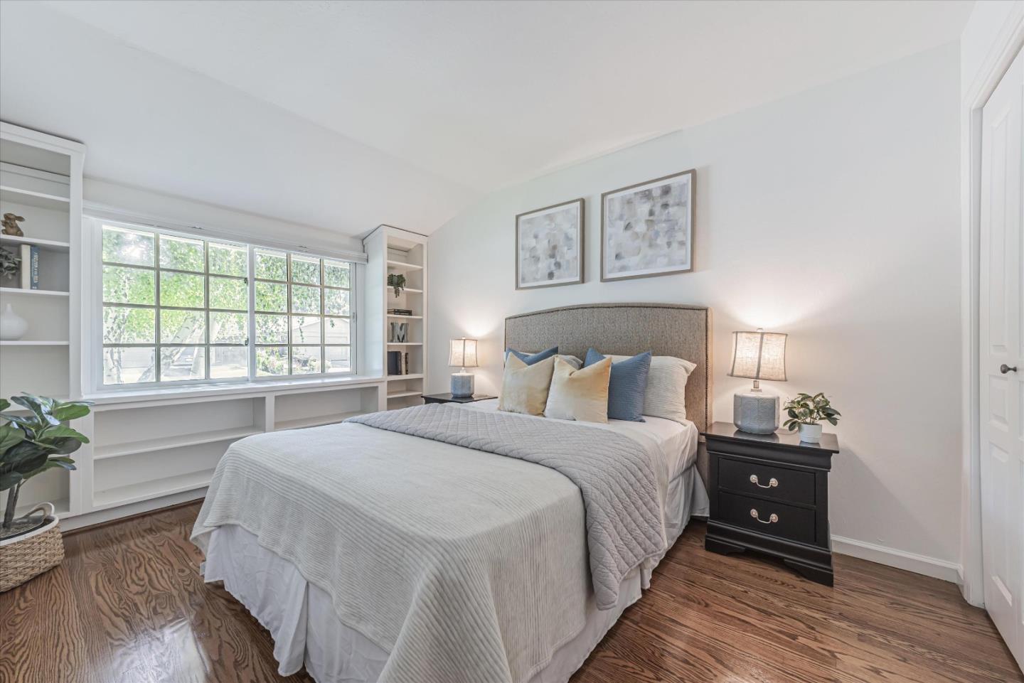 Detail Gallery Image 19 of 22 For 1350 Elwood Dr, Los Gatos,  CA 95032 - 5 Beds | 2/1 Baths