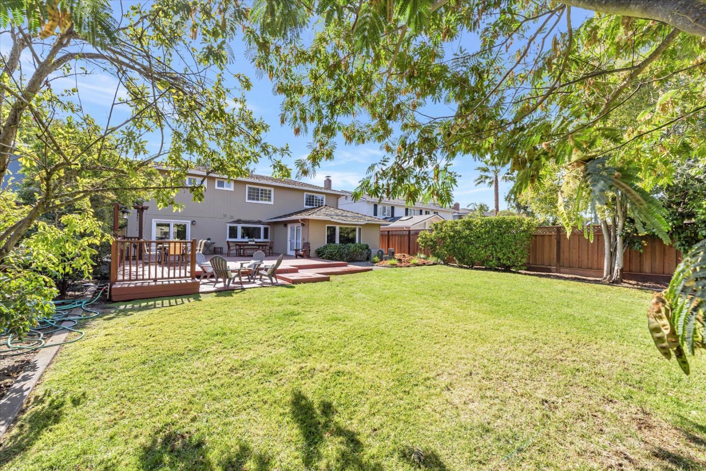 Detail Gallery Image 4 of 22 For 1350 Elwood Dr, Los Gatos,  CA 95032 - 5 Beds | 2/1 Baths