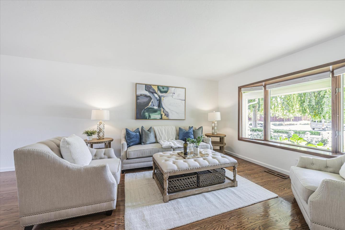 Detail Gallery Image 9 of 22 For 1350 Elwood Dr, Los Gatos,  CA 95032 - 5 Beds | 2/1 Baths