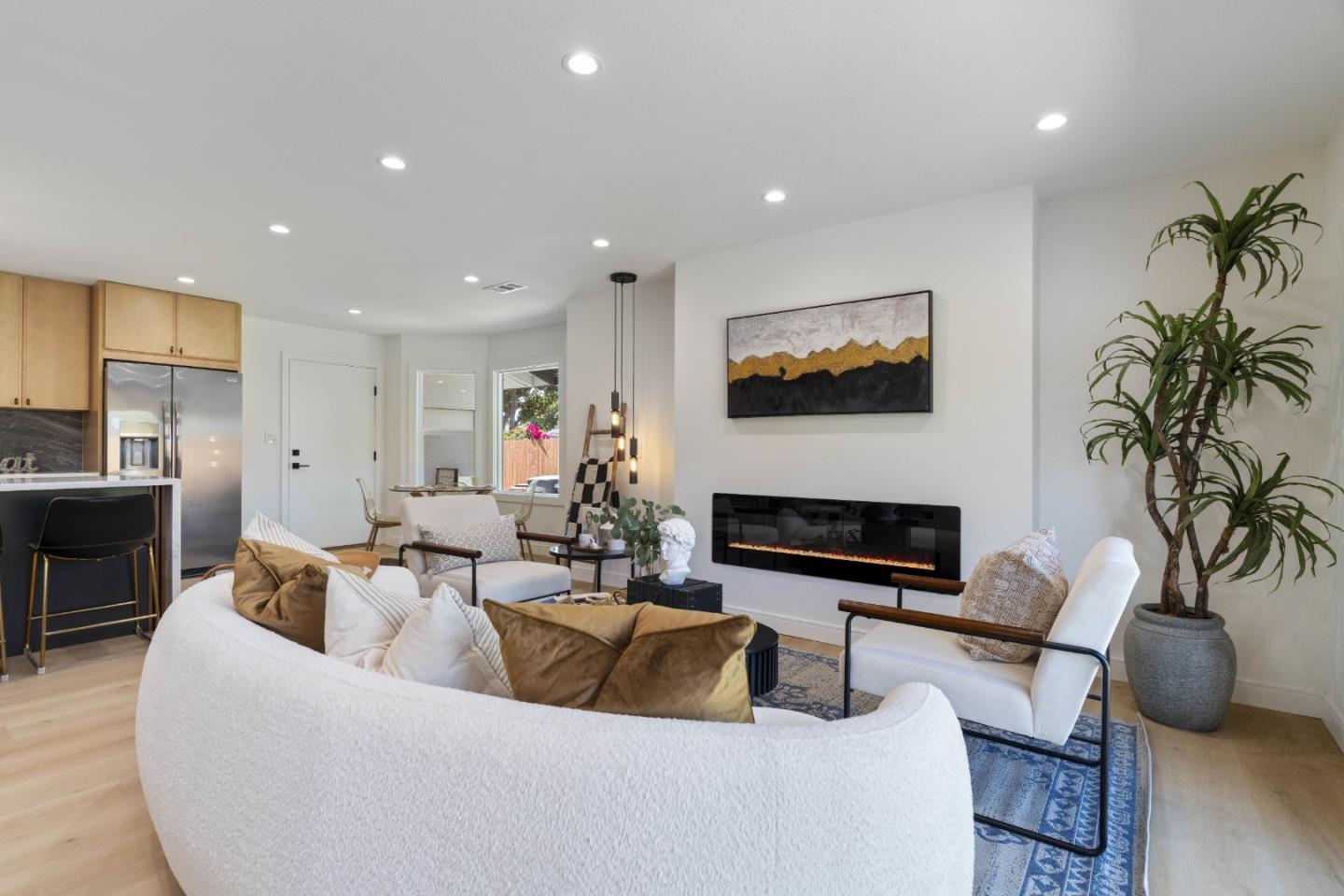 Detail Gallery Image 10 of 52 For 4833 Cherokee Dr, Concord,  CA 94521 - 4 Beds | 3 Baths