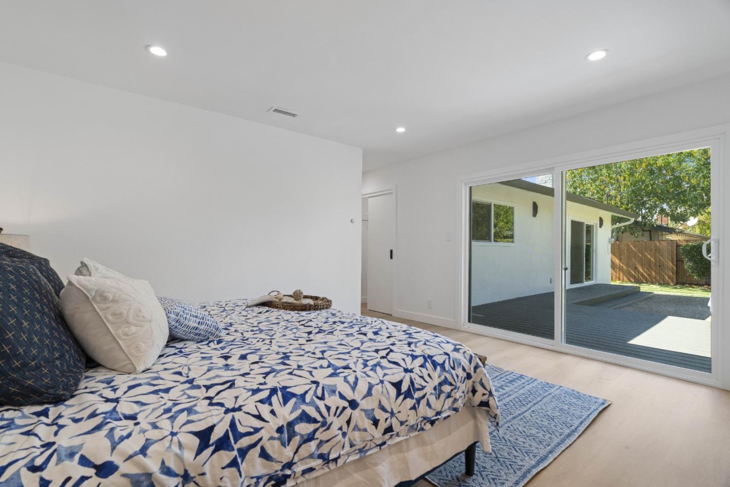 Detail Gallery Image 23 of 52 For 4833 Cherokee Dr, Concord,  CA 94521 - 4 Beds | 3 Baths