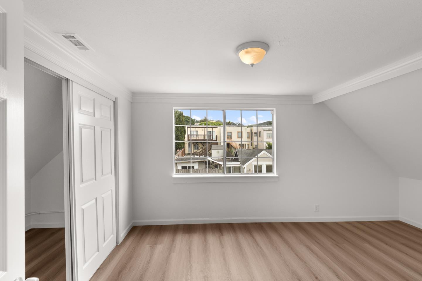 Detail Gallery Image 16 of 45 For 327 Willits St, Daly City,  CA 94014 - 4 Beds | 1 Baths