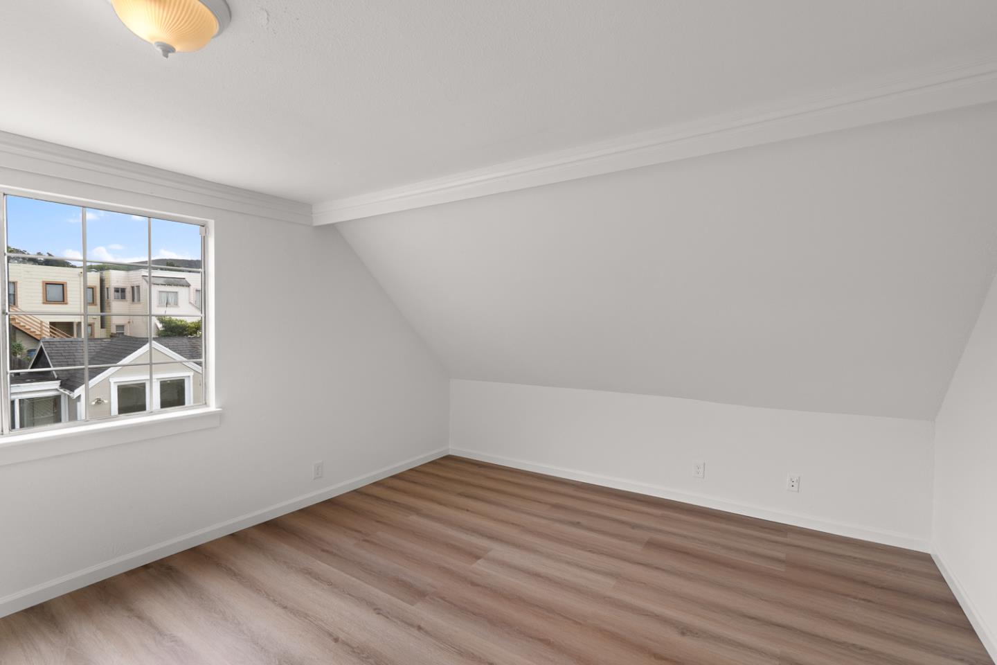 Detail Gallery Image 17 of 45 For 327 Willits St, Daly City,  CA 94014 - 4 Beds | 1 Baths
