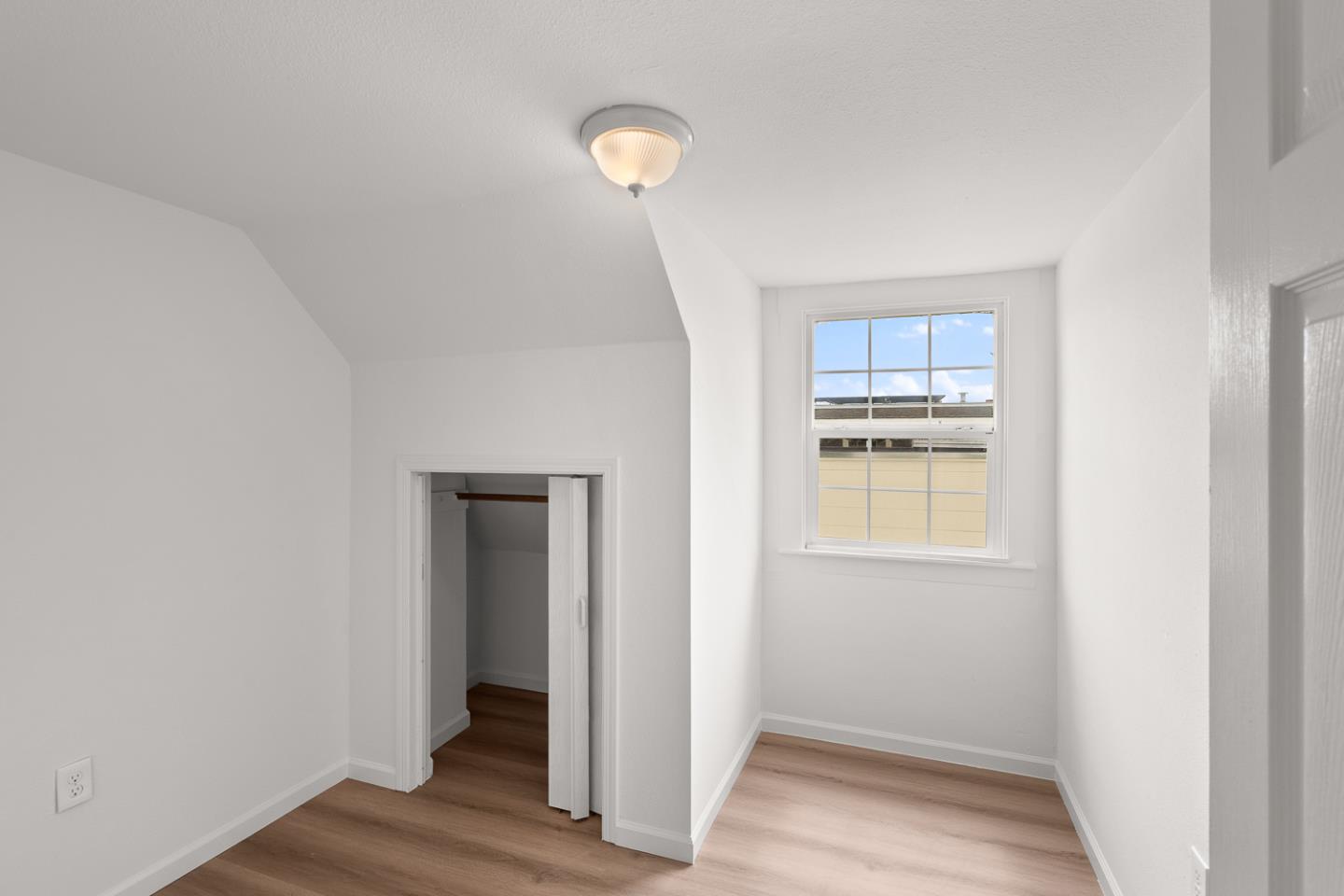 Detail Gallery Image 21 of 45 For 327 Willits St, Daly City,  CA 94014 - 4 Beds | 1 Baths