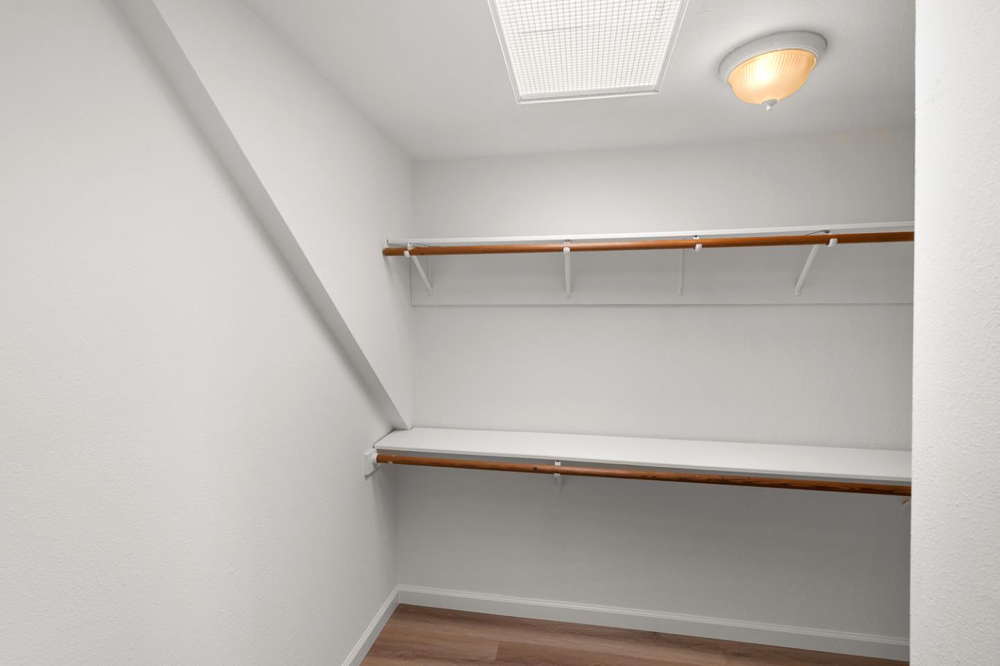 Detail Gallery Image 26 of 45 For 327 Willits St, Daly City,  CA 94014 - 4 Beds | 1 Baths