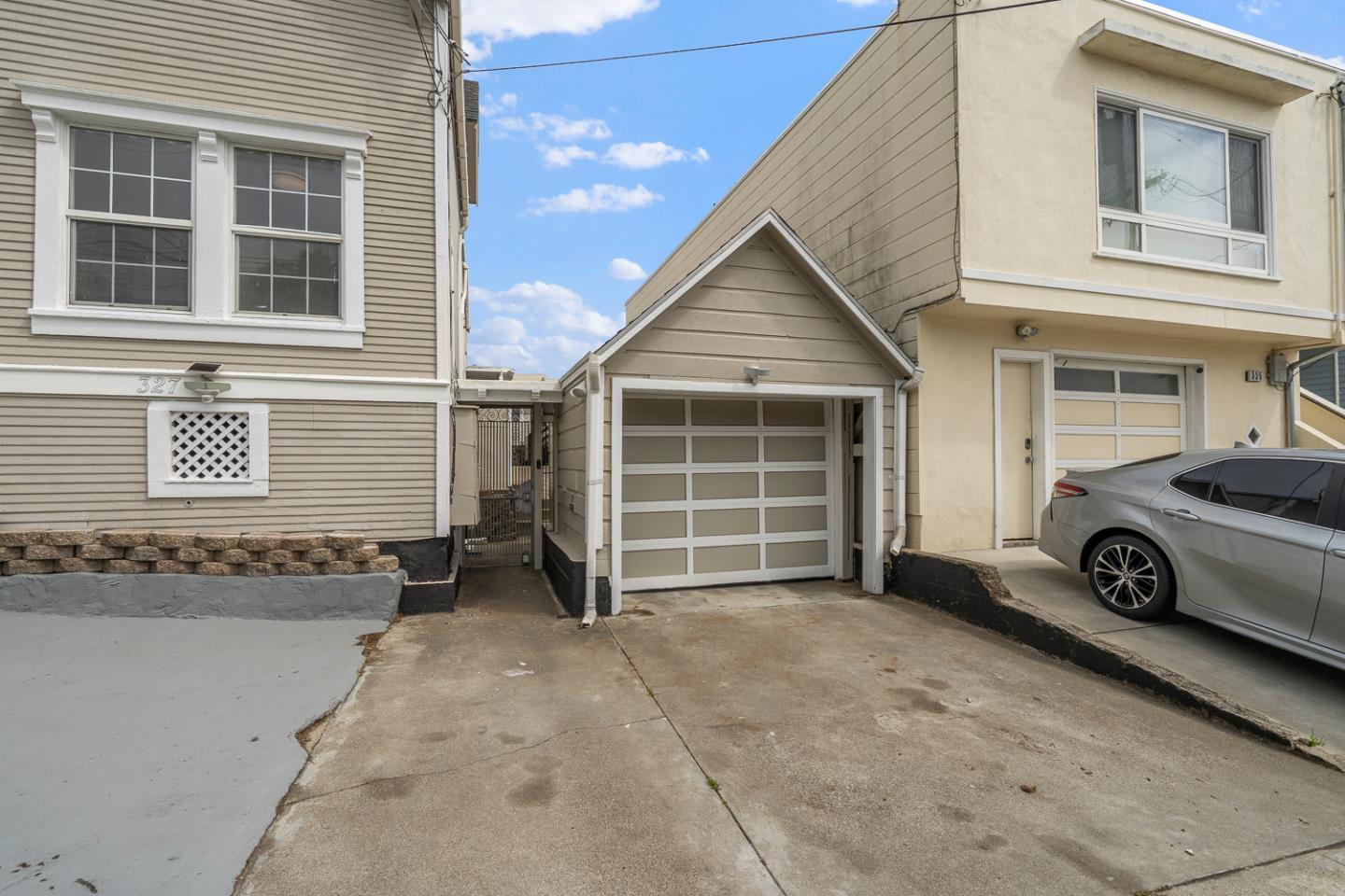 Detail Gallery Image 4 of 45 For 327 Willits St, Daly City,  CA 94014 - 4 Beds | 1 Baths