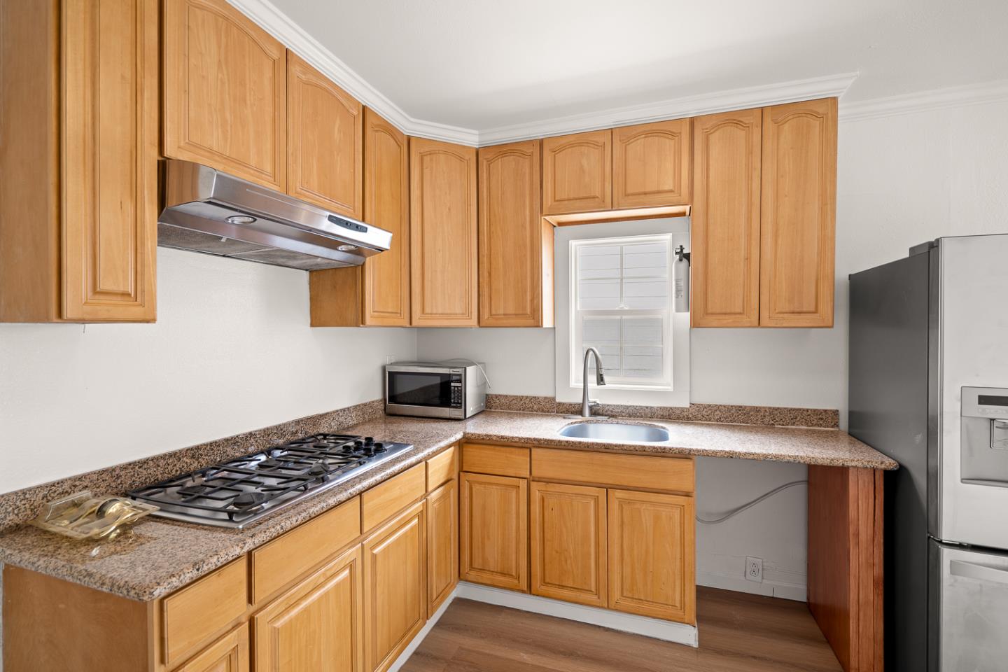 Detail Gallery Image 6 of 45 For 327 Willits St, Daly City,  CA 94014 - 4 Beds | 1 Baths