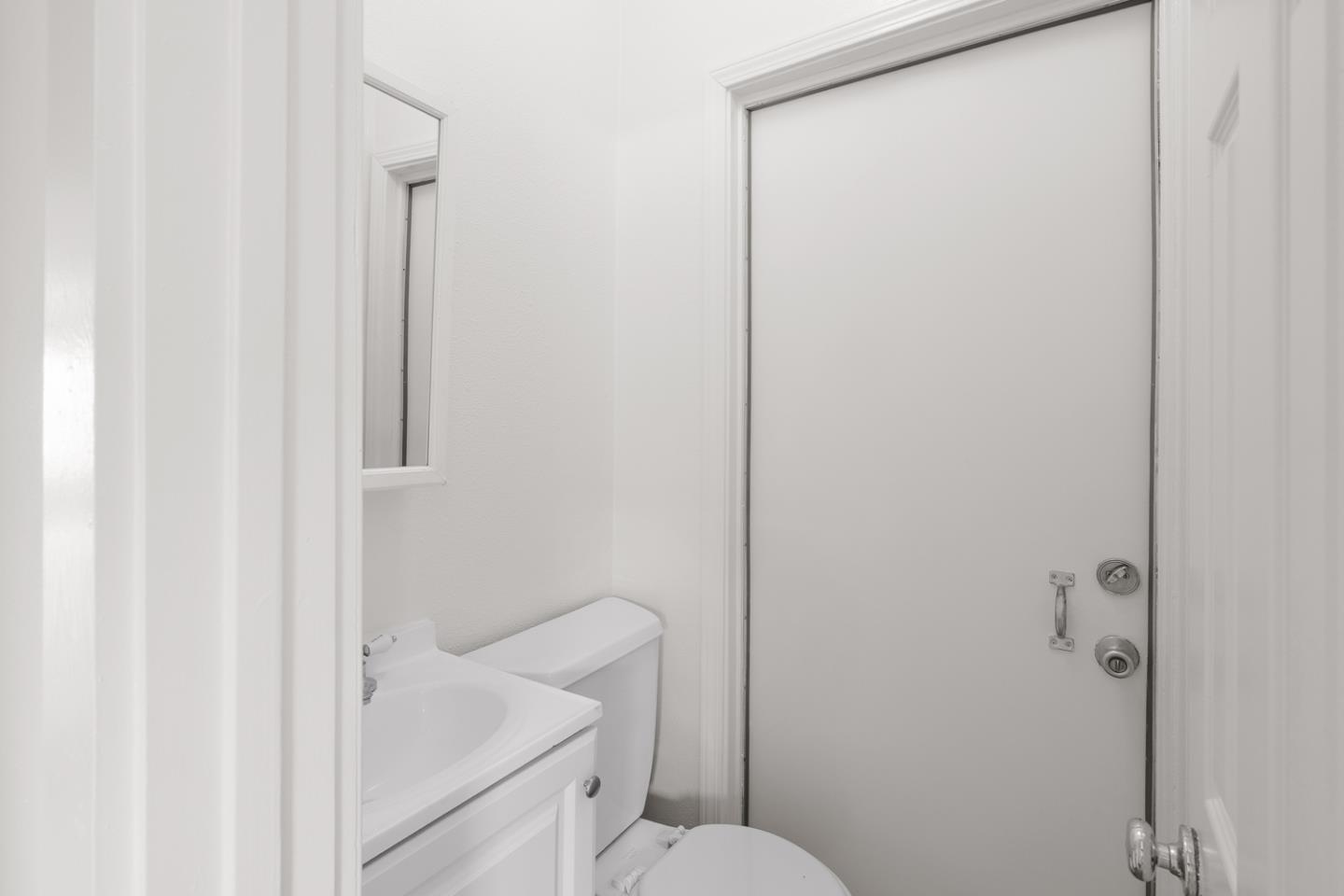 Detail Gallery Image 8 of 45 For 327 Willits St, Daly City,  CA 94014 - 4 Beds | 1 Baths