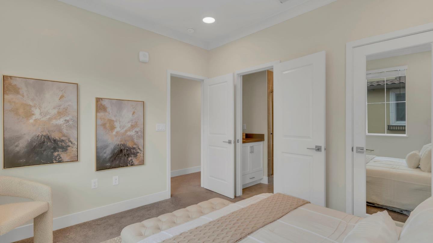 Detail Gallery Image 26 of 63 For 647 Alamo Ct, Mountain View,  CA 94043 - 2 Beds | 2/1 Baths