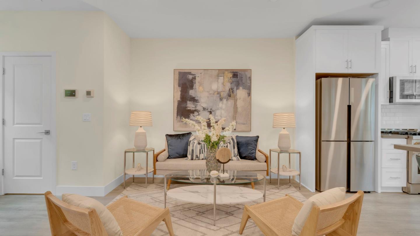 Detail Gallery Image 3 of 63 For 647 Alamo Ct, Mountain View,  CA 94043 - 2 Beds | 2/1 Baths