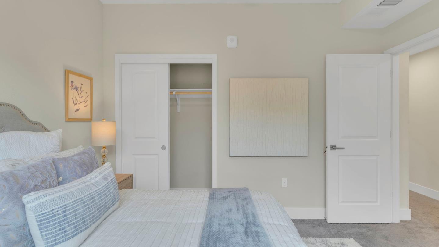 Detail Gallery Image 30 of 63 For 647 Alamo Ct, Mountain View,  CA 94043 - 2 Beds | 2/1 Baths