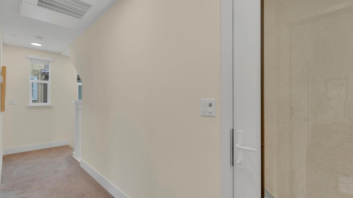 Detail Gallery Image 36 of 63 For 647 Alamo Ct, Mountain View,  CA 94043 - 2 Beds | 2/1 Baths
