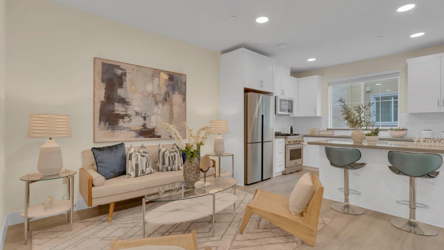 Detail Gallery Image 6 of 63 For 647 Alamo Ct, Mountain View,  CA 94043 - 2 Beds | 2/1 Baths