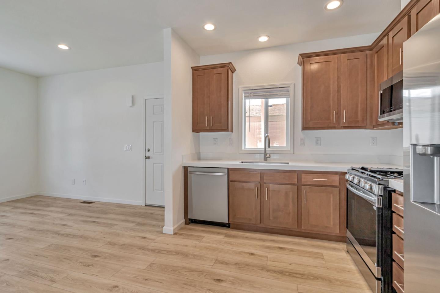 Detail Gallery Image 11 of 30 For 1500 Virginia Pl #149,  San Jose,  CA 95116 - 2 Beds | 1 Baths
