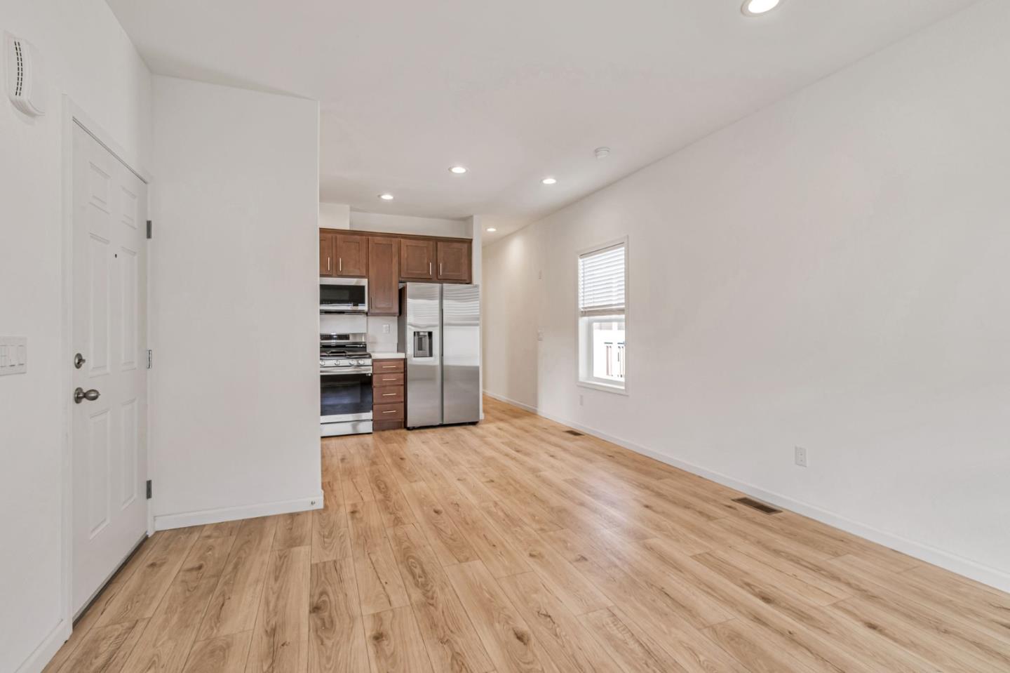 Detail Gallery Image 8 of 30 For 1500 Virginia Pl #149,  San Jose,  CA 95116 - 2 Beds | 1 Baths