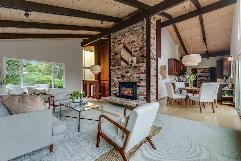 Detail Gallery Image 13 of 37 For 250 Carol Way, Aptos,  CA 95003 - 3 Beds | 2 Baths