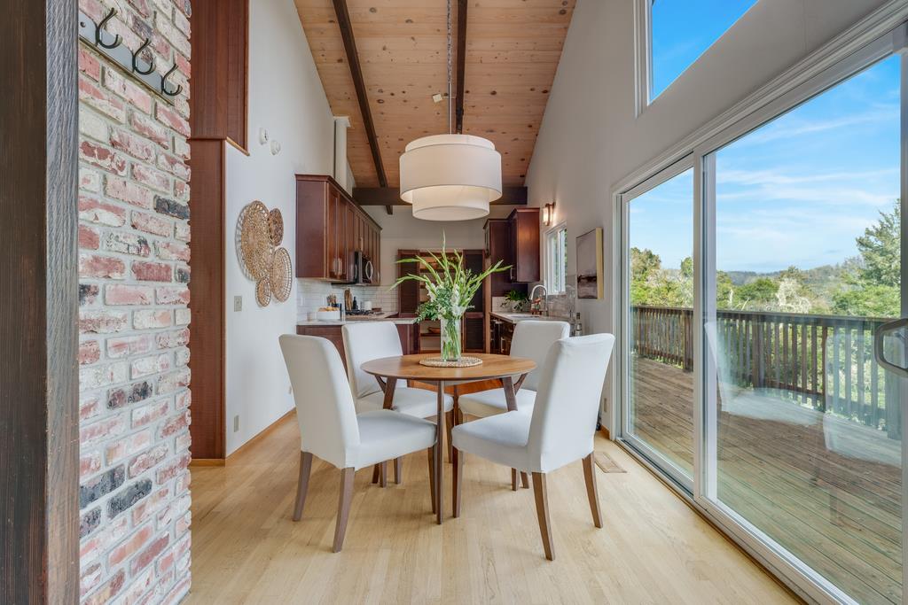 Detail Gallery Image 14 of 37 For 250 Carol Way, Aptos,  CA 95003 - 3 Beds | 2 Baths