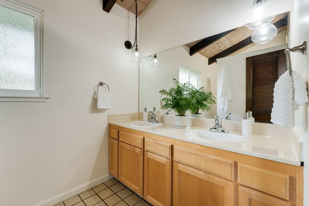 Detail Gallery Image 25 of 37 For 250 Carol Way, Aptos,  CA 95003 - 3 Beds | 2 Baths