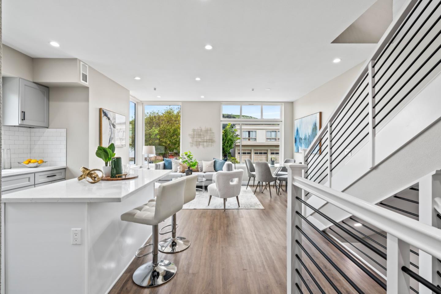 Detail Gallery Image 6 of 43 For 645 Baden Ave #4,  South San Francisco,  CA 94080 - 4 Beds | 3/1 Baths