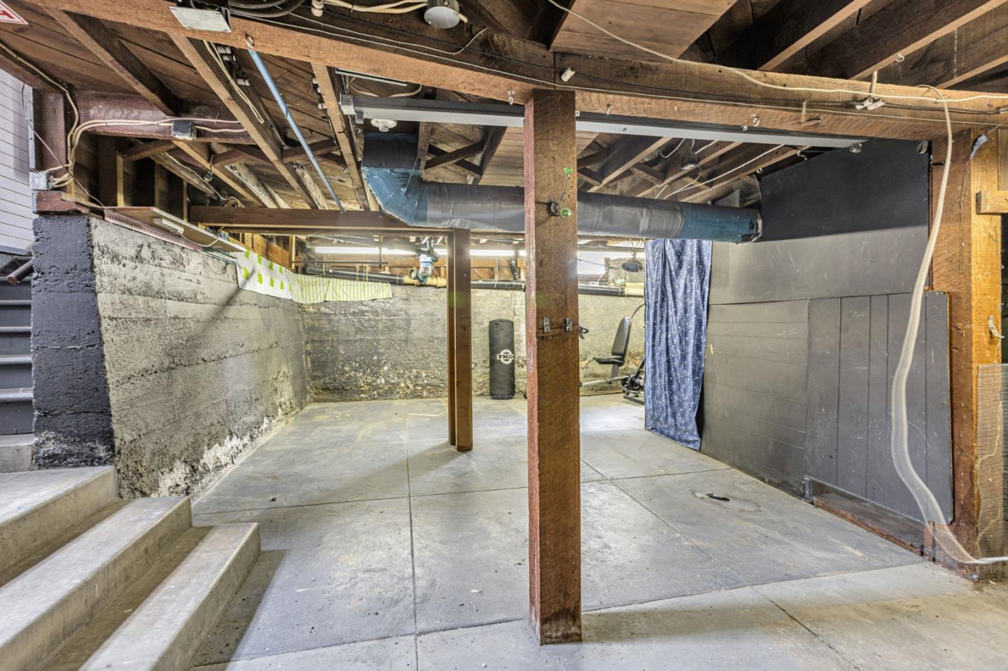 Detail Gallery Image 29 of 37 For 84 S 5th St, San Jose,  CA 95112 - 2 Beds | 1 Baths