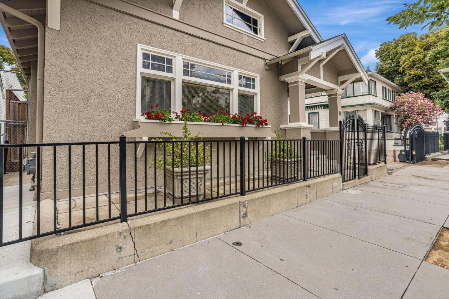 Detail Gallery Image 5 of 37 For 84 S 5th St, San Jose,  CA 95112 - 2 Beds | 1 Baths