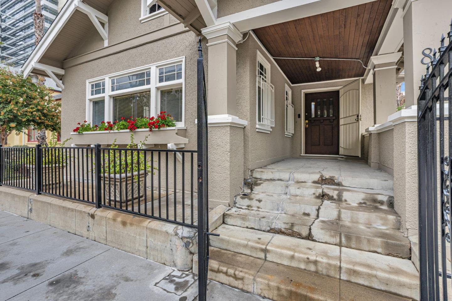 Detail Gallery Image 6 of 37 For 84 S 5th St, San Jose,  CA 95112 - 2 Beds | 1 Baths