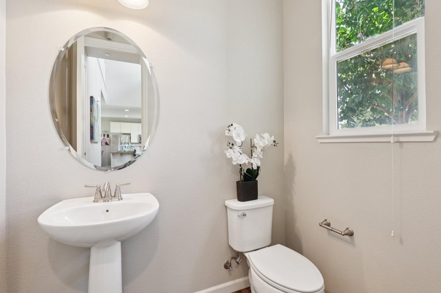 Detail Gallery Image 13 of 37 For 723 Misty Cir, Livermore,  CA 94550 - 3 Beds | 2/1 Baths