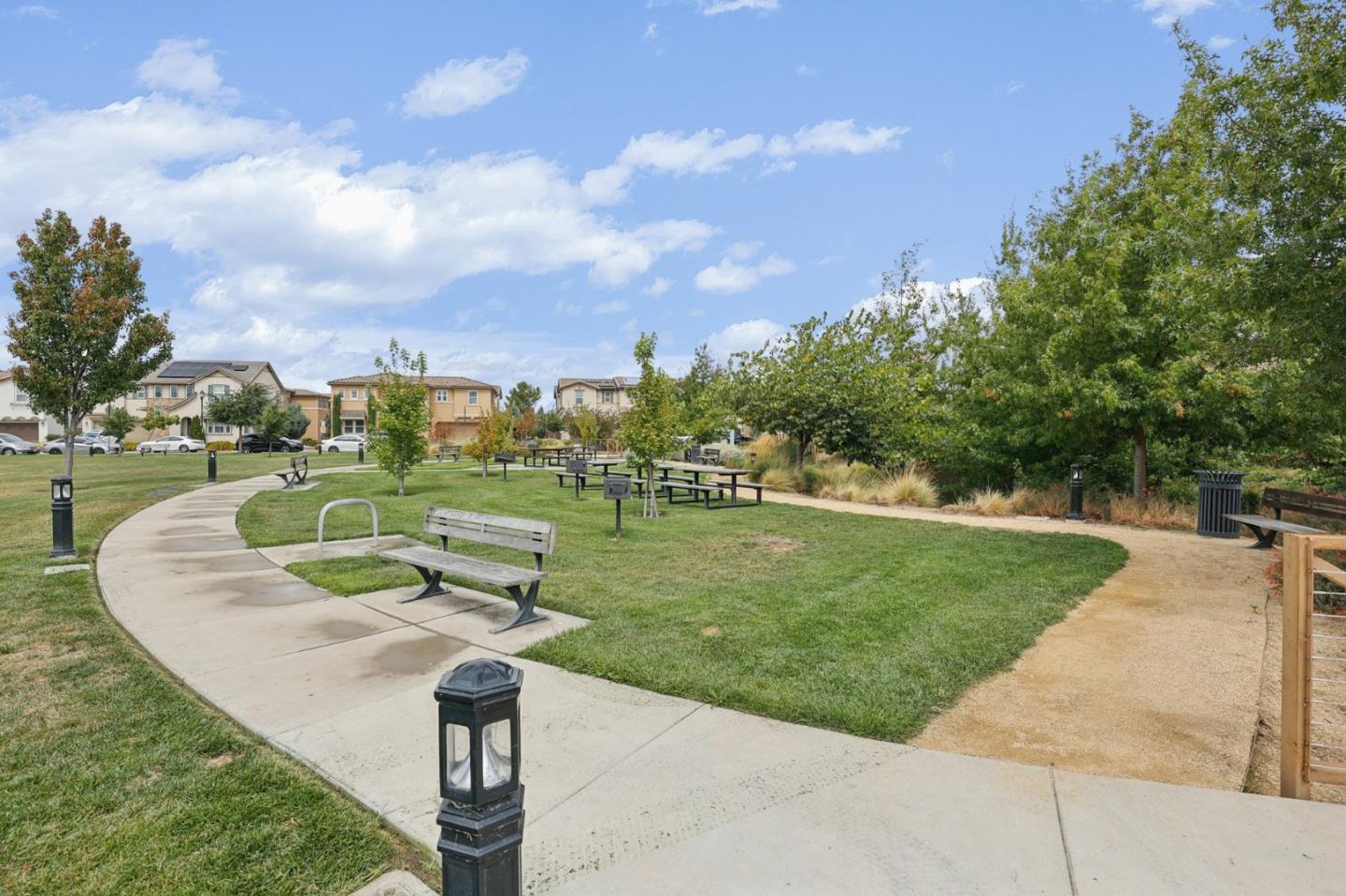Detail Gallery Image 30 of 37 For 723 Misty Cir, Livermore,  CA 94550 - 3 Beds | 2/1 Baths