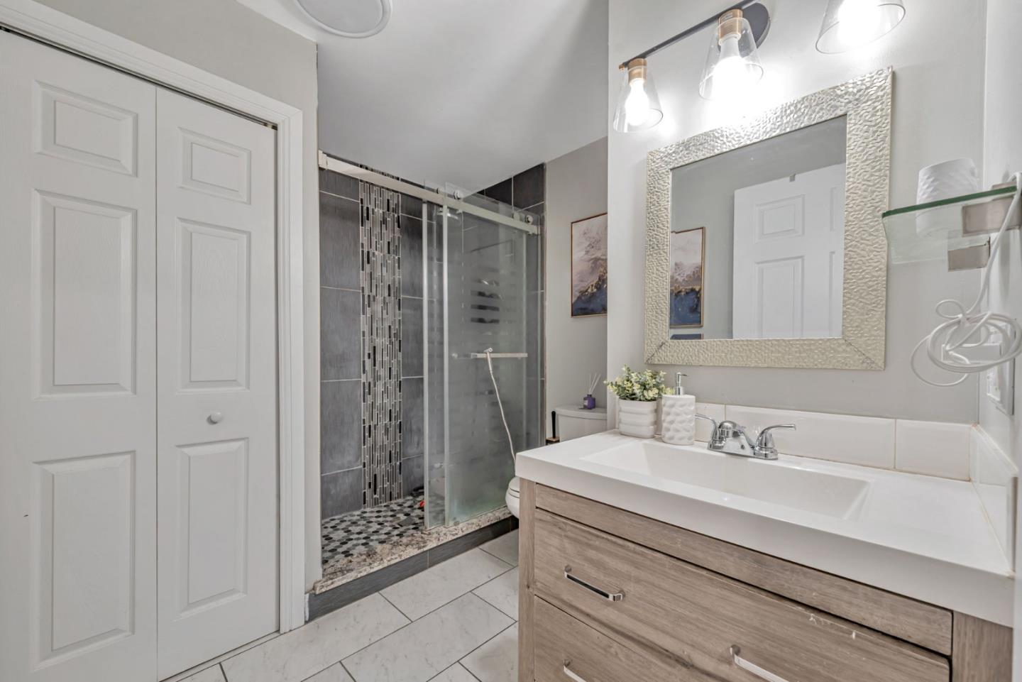 Detail Gallery Image 23 of 27 For 71 Hayes Ave, San Jose,  CA 95123 - 5 Beds | 3 Baths