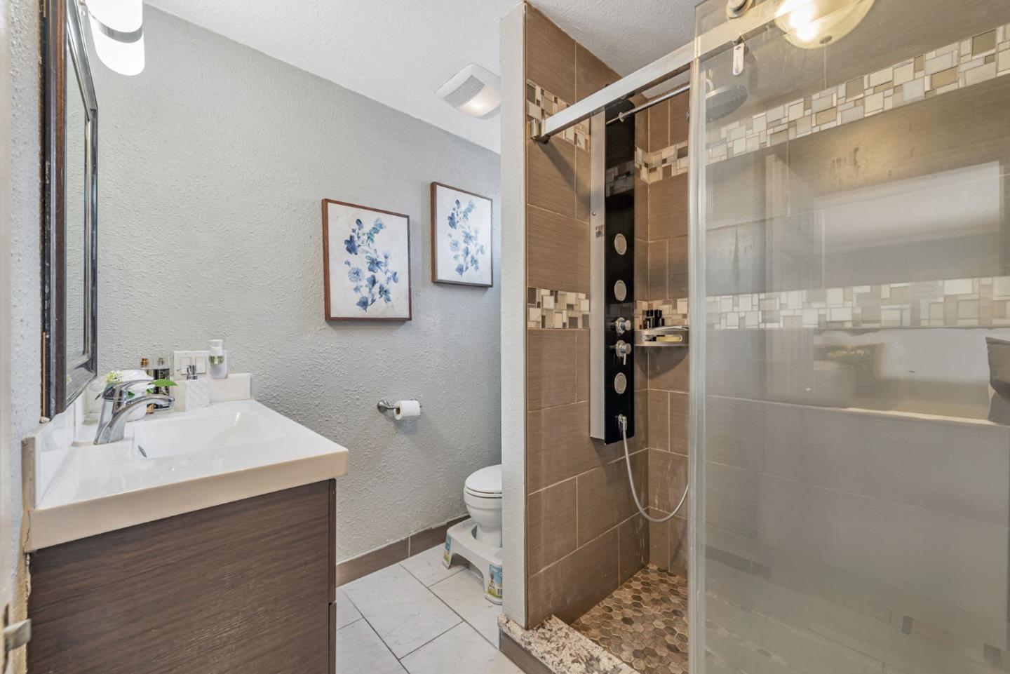 Detail Gallery Image 24 of 27 For 71 Hayes Ave, San Jose,  CA 95123 - 5 Beds | 3 Baths
