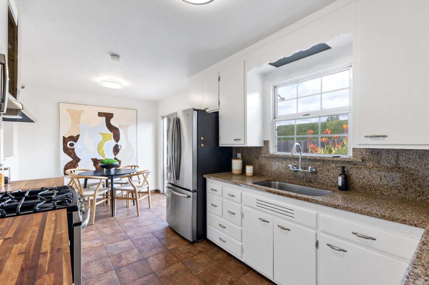 Detail Gallery Image 15 of 45 For 2204 Lobert St, Castro Valley,  CA 94546 - 2 Beds | 1 Baths