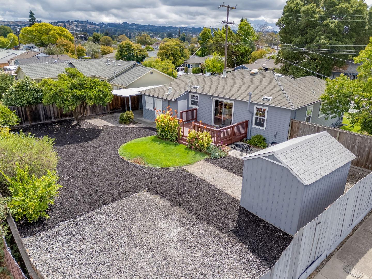 Detail Gallery Image 34 of 45 For 2204 Lobert St, Castro Valley,  CA 94546 - 2 Beds | 1 Baths
