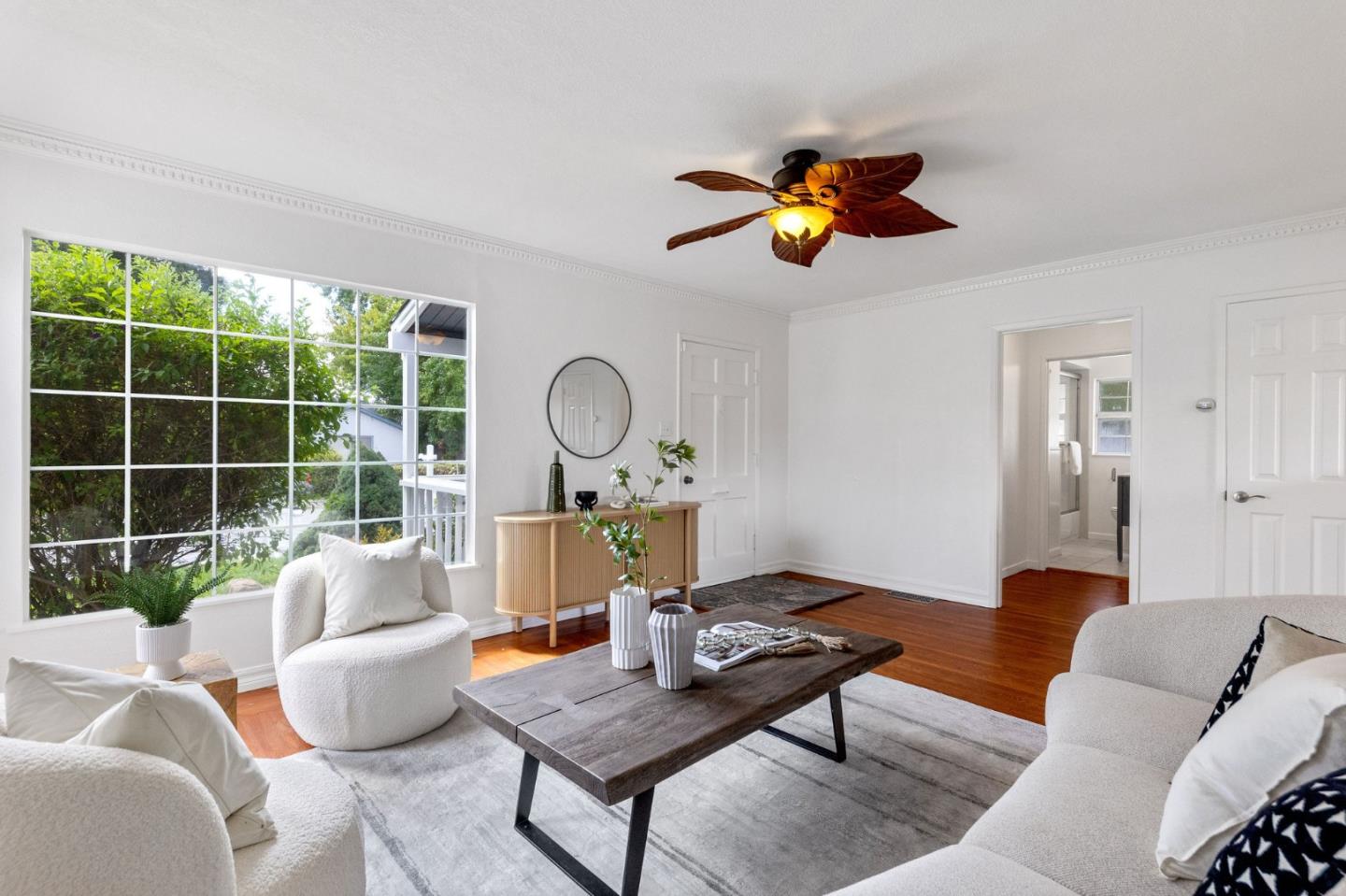 Detail Gallery Image 6 of 45 For 2204 Lobert St, Castro Valley,  CA 94546 - 2 Beds | 1 Baths