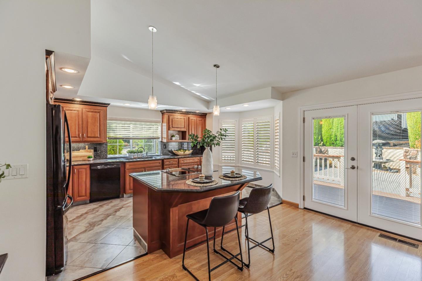 Detail Gallery Image 16 of 41 For 37 Bruces Ct, Hollister,  CA 95023 - 3 Beds | 2 Baths