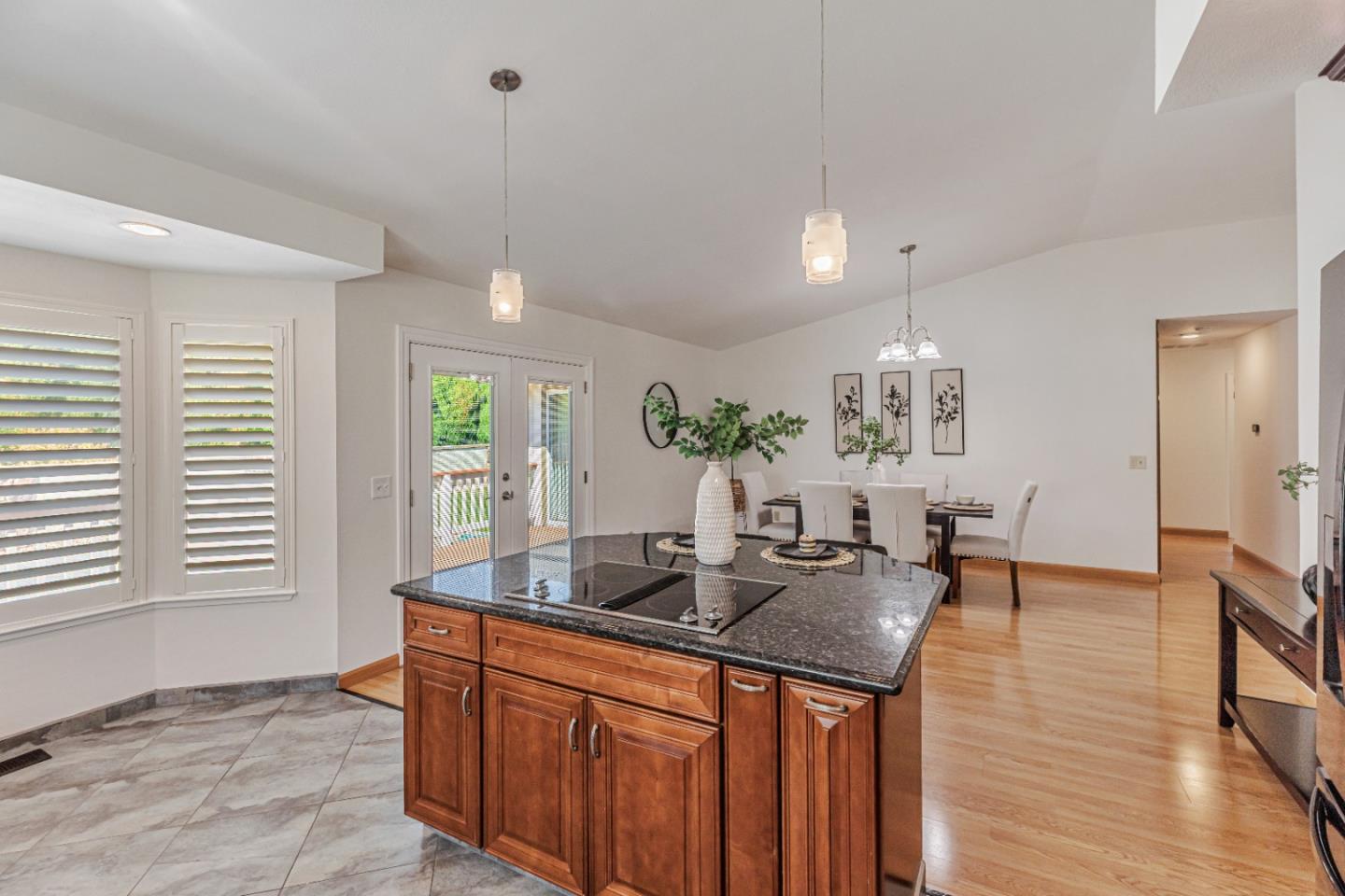 Detail Gallery Image 18 of 41 For 37 Bruces Ct, Hollister,  CA 95023 - 3 Beds | 2 Baths
