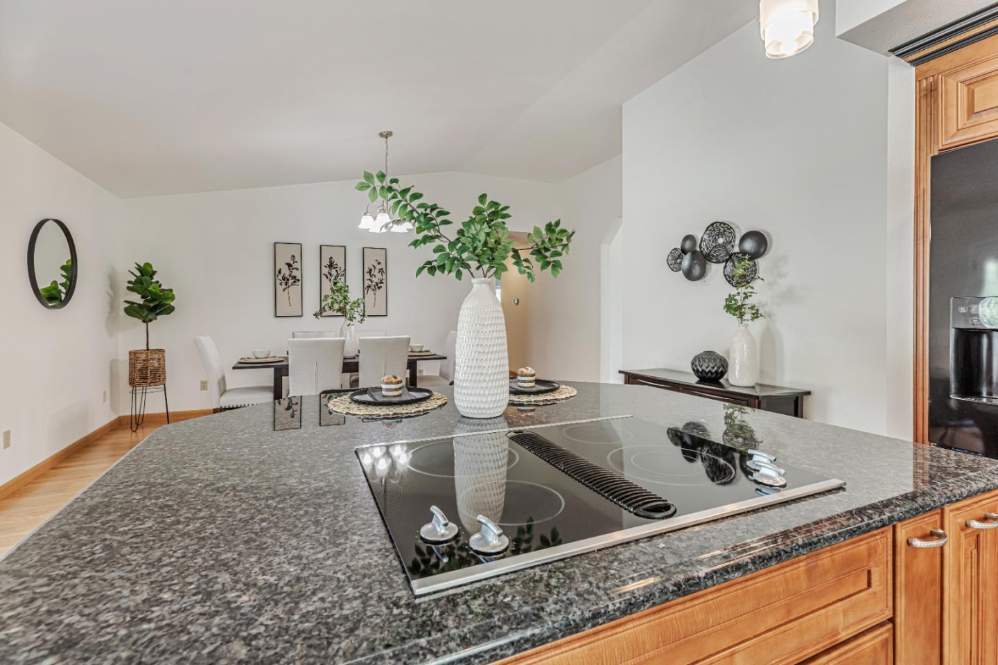 Detail Gallery Image 20 of 41 For 37 Bruces Ct, Hollister,  CA 95023 - 3 Beds | 2 Baths