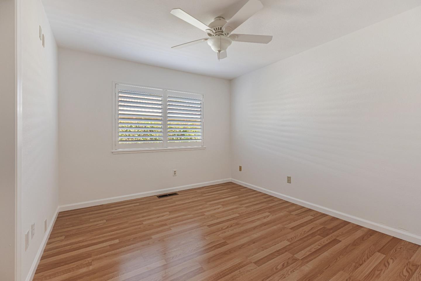Detail Gallery Image 25 of 41 For 37 Bruces Ct, Hollister,  CA 95023 - 3 Beds | 2 Baths