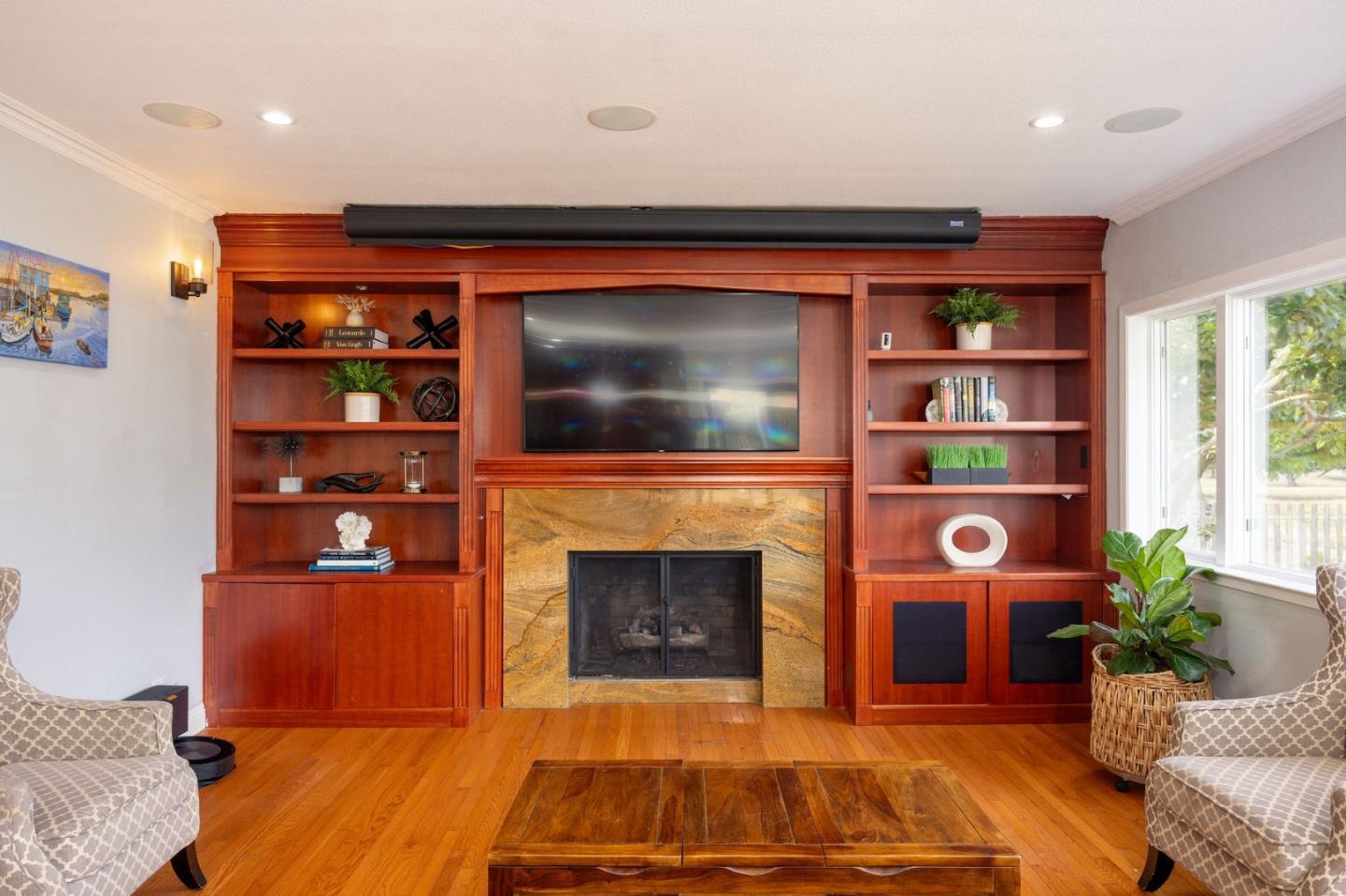 Detail Gallery Image 11 of 46 For 2300 Burning Tree Rd, Half Moon Bay,  CA 94019 - 5 Beds | 4/1 Baths