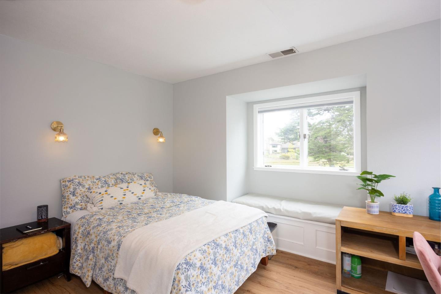 Detail Gallery Image 24 of 46 For 2300 Burning Tree Rd, Half Moon Bay,  CA 94019 - 5 Beds | 4/1 Baths