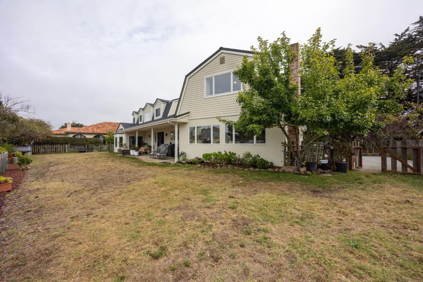 Detail Gallery Image 38 of 46 For 2300 Burning Tree Rd, Half Moon Bay,  CA 94019 - 5 Beds | 4/1 Baths