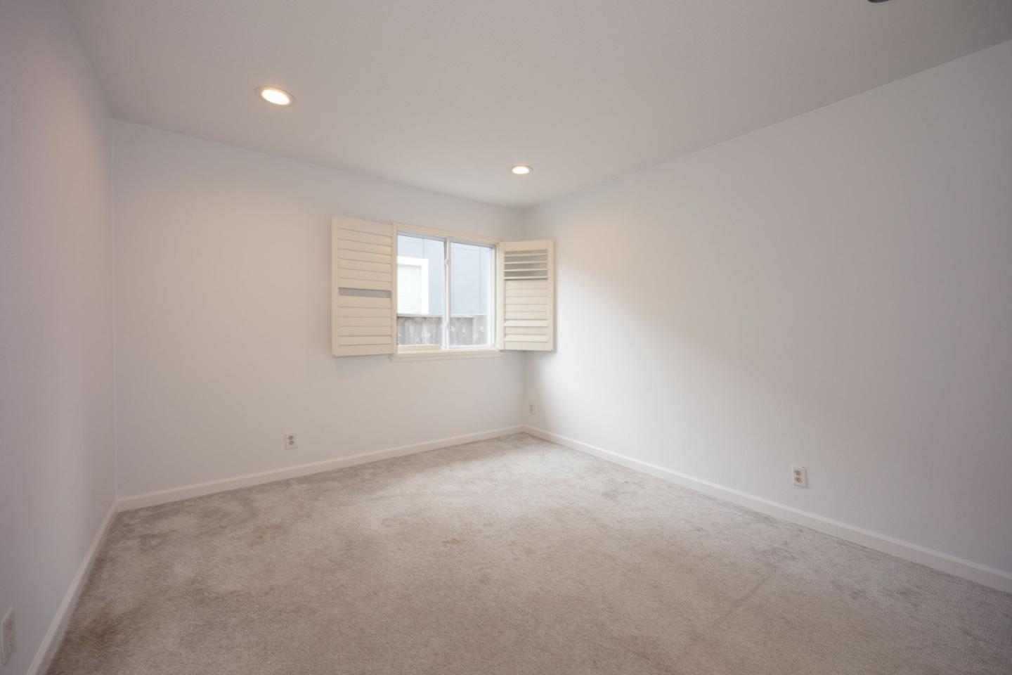 Detail Gallery Image 24 of 35 For 120 Bridgeport Dr, Half Moon Bay,  CA 94019 - 4 Beds | 2 Baths