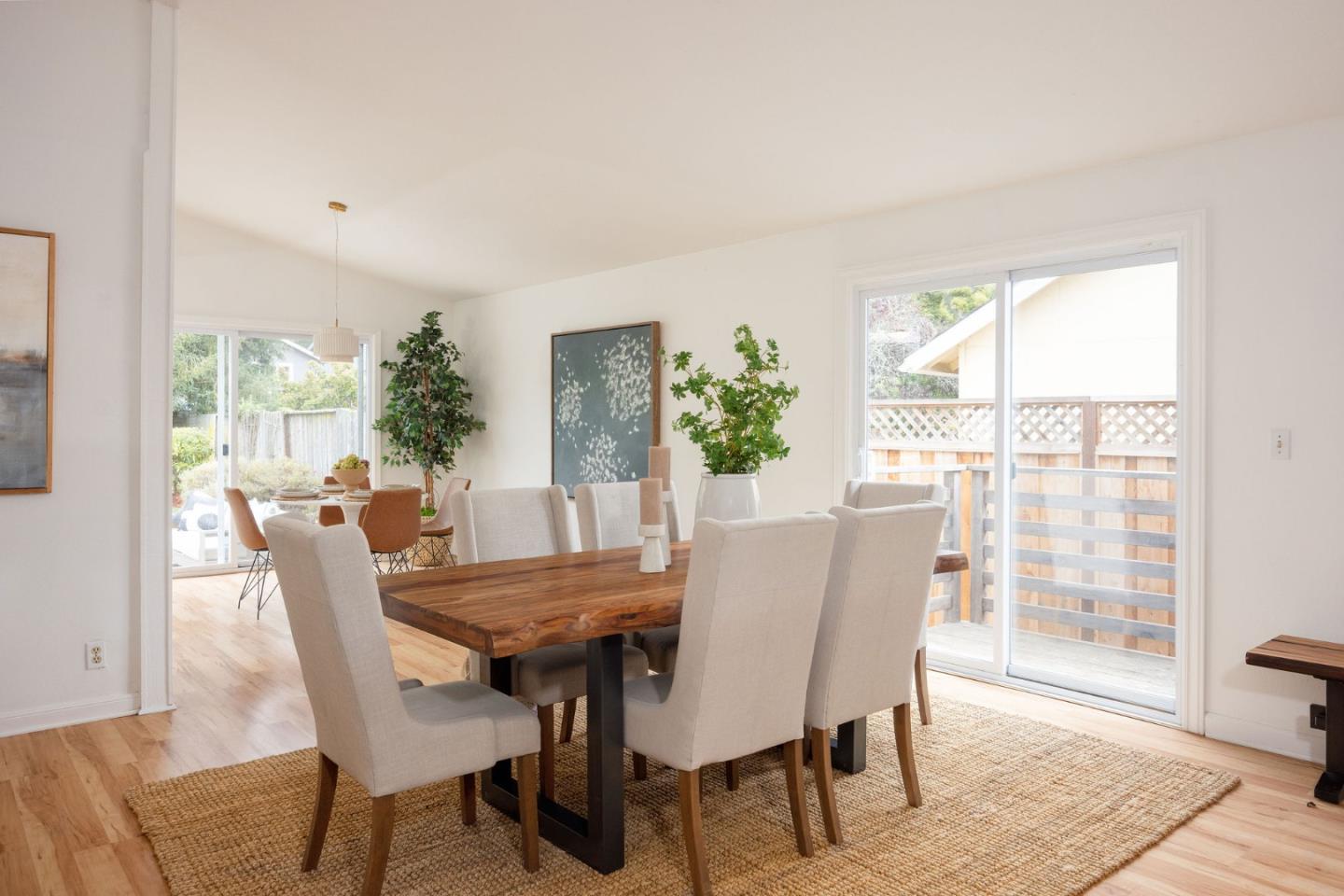 Detail Gallery Image 5 of 35 For 120 Bridgeport Dr, Half Moon Bay,  CA 94019 - 4 Beds | 2 Baths
