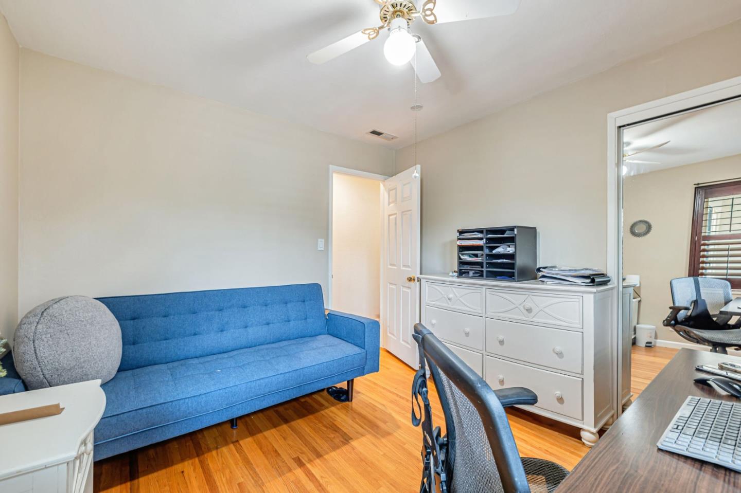 Detail Gallery Image 16 of 41 For 1523 Shaw Dr, San Jose,  CA 95118 - 4 Beds | 2/1 Baths