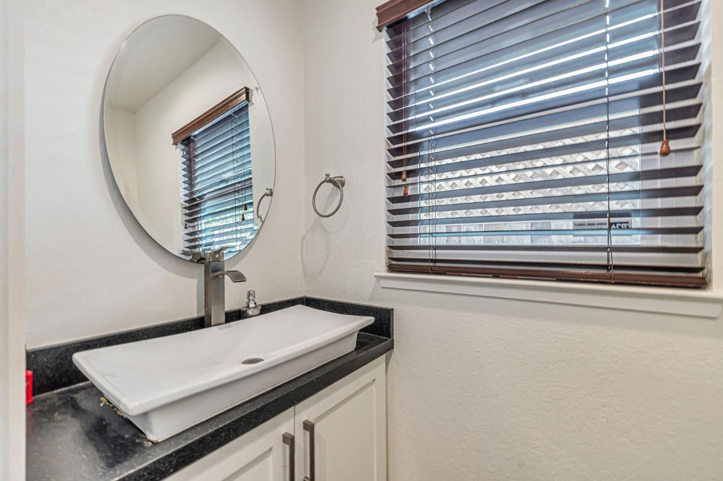 Detail Gallery Image 24 of 41 For 1523 Shaw Dr, San Jose,  CA 95118 - 4 Beds | 2/1 Baths