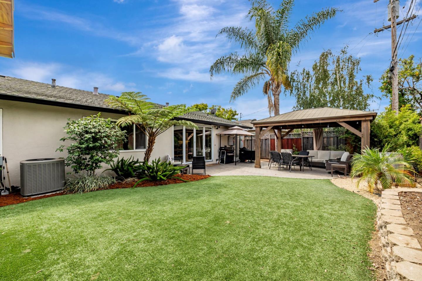 Detail Gallery Image 32 of 41 For 1523 Shaw Dr, San Jose,  CA 95118 - 4 Beds | 2/1 Baths